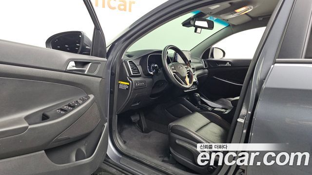 Hyundai Tucson Gasoline 1.6 turbo 2WD Modern 2019 — фото 10