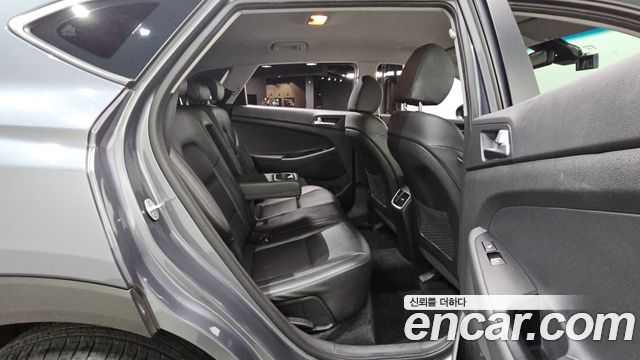 Hyundai Tucson Gasoline 1.6 turbo 2WD Modern 2019 — фото 12