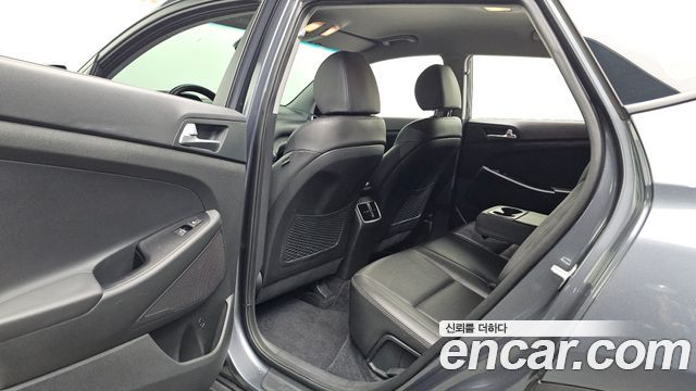 Hyundai Tucson Gasoline 1.6 turbo 2WD Modern 2019 — фото 26