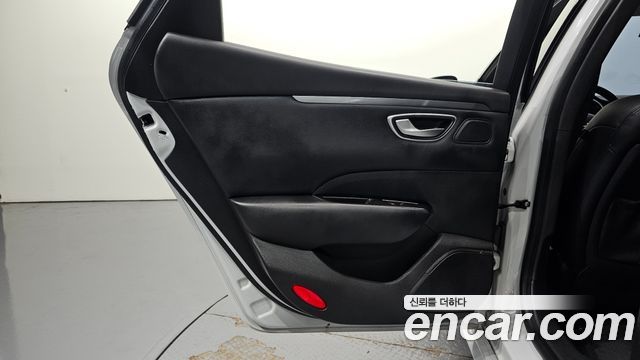 Renault Korea SM6 1.3 TCe LE 2022 — фото 25