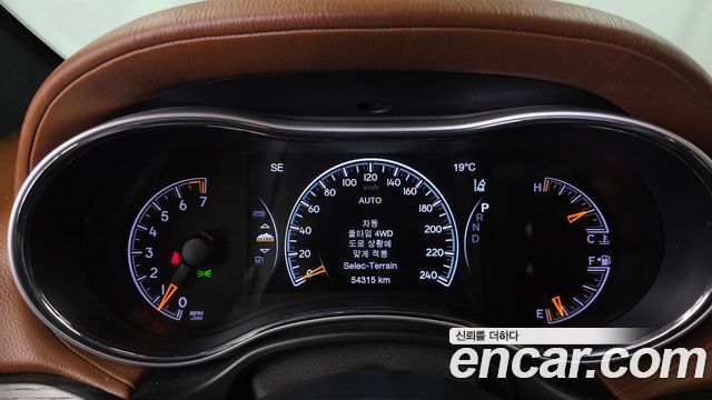 Jeep Grand Cherokee 3.6 Summit WK2 2021 — фото 8
