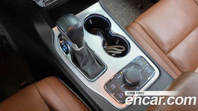 Jeep Grand Cherokee 3.6 Summit WK2 2021 — фото 9