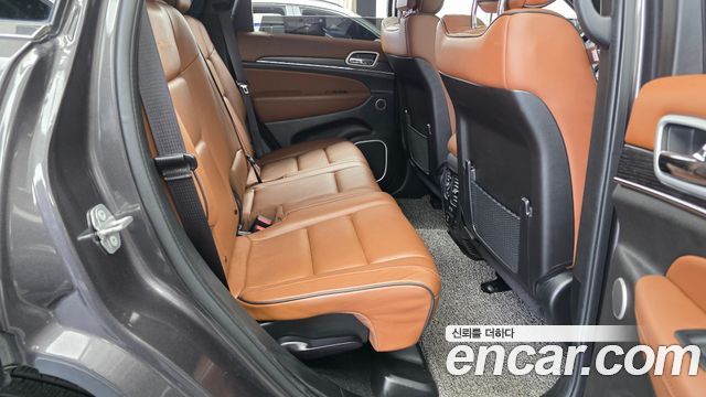 Jeep Grand Cherokee 3.6 Summit WK2 2021 — фото 11