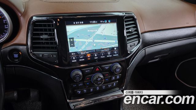 Jeep Grand Cherokee 3.6 Summit WK2 2021 — фото 13