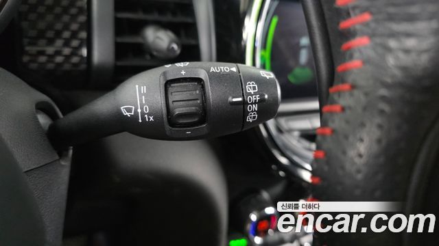 MINI Cooper S 5Door Standard 3rd 2019 — фото 18