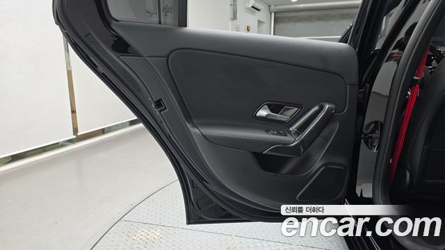 Mercedes-Benz A-Class (W177) A220 Hatchback 2021 — фото 25