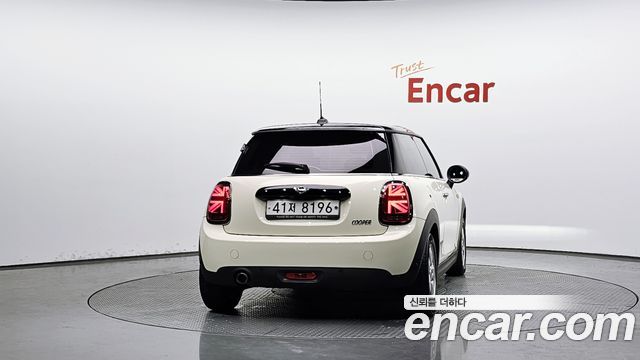MINI Cooper Standard Third Generation 2019 — фото 4