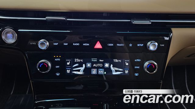 Genesis G80 (RG3) Gasoline 2.5 Turbo AWD 2025 — фото 33