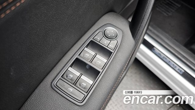 Renault Korea Captur 1.3 TCe Edition Paris 2020 — фото 28