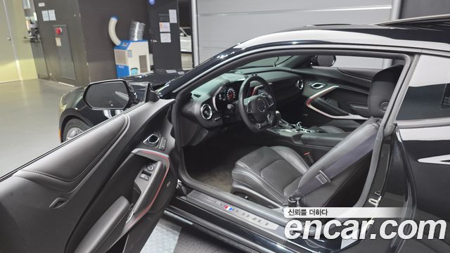 Chevrolet Camaro SS 6.2 V8 2017 — фото 10