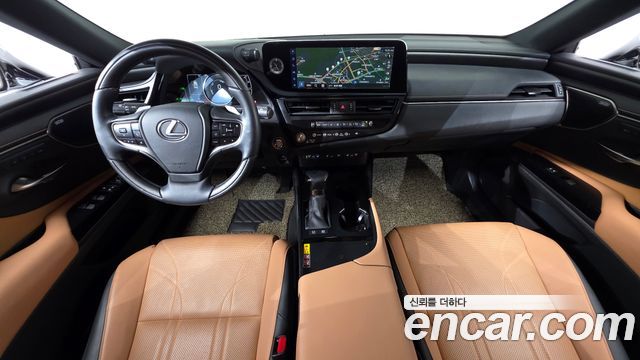 Lexus ES300h (VII) Executive 2025 — фото 7