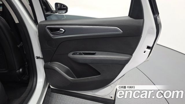 Renault Korea XM3 1.6 GTe RE 2022 — фото 25