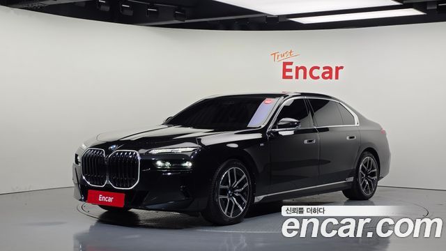BMW 7 Series (G70) 740d xDrive M Sport