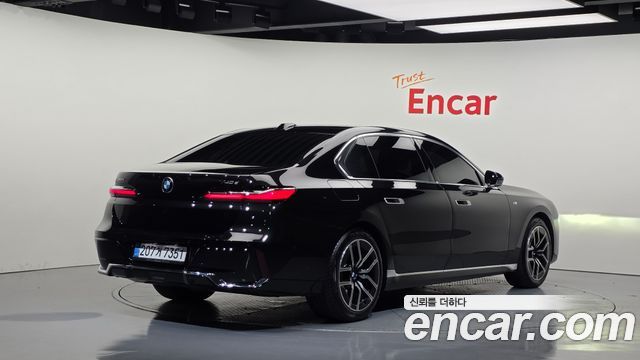 BMW 7 Series (G70) 740d xDrive M Sport 2025 — фото 2