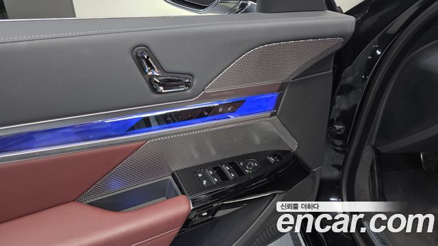 BMW 7 Series (G70) 740d xDrive M Sport 2025 — фото 18
