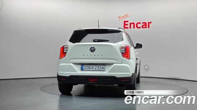 KG Mobility (SsangYong) Very New Tivoli Gasoline 1.5 2WD V3 2022 — фото 4