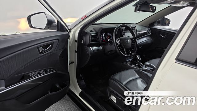 KG Mobility (SsangYong) Very New Tivoli Gasoline 1.5 2WD V3 2022 — фото 10