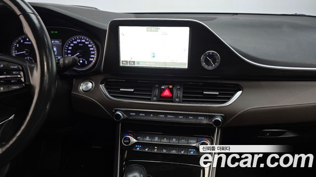 Hyundai Grandeur (IG) 2.4 Premium Special 2017 — фото 13