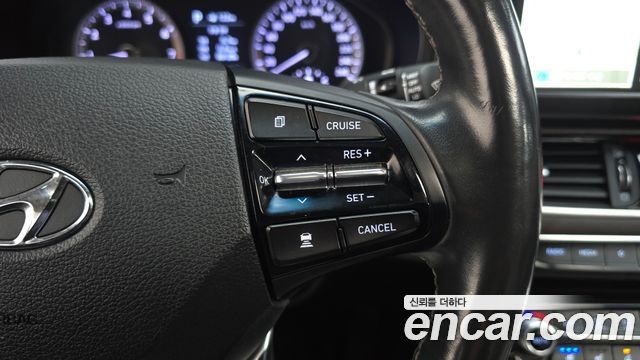 Hyundai Grandeur (IG) 2.4 Premium Special 2017 — фото 15
