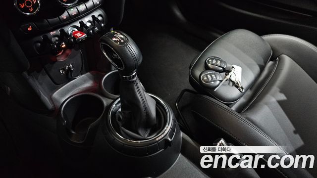 MINI Cooper Standard Third Generation 2015 — фото 9
