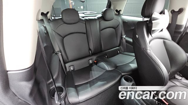 MINI Cooper Standard Third Generation 2015 — фото 11