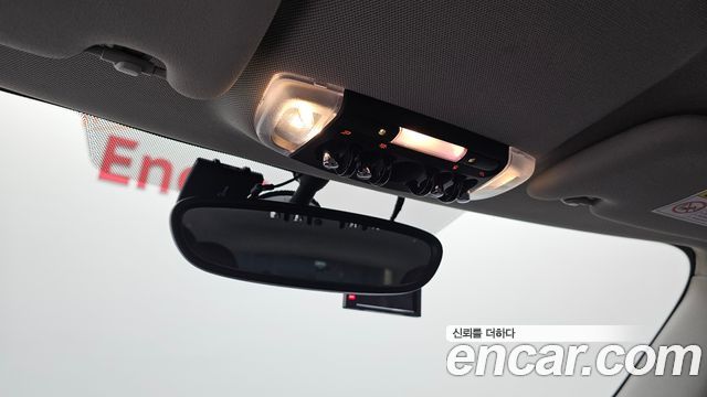 MINI Cooper Standard Third Generation 2015 — фото 16