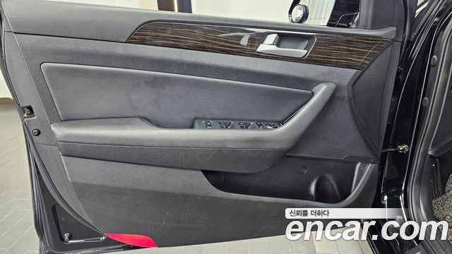 Hyundai Sonata (LF) 1.7 Diesel Smart Special 2016 — фото 24