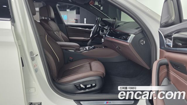 BMW 5 Series (G30) 530i M Sport Package 2023 — фото 15