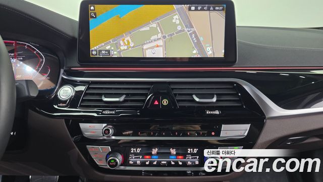 BMW 5 Series (G30) 530i M Sport Package 2023 — фото 37