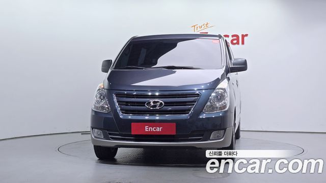 Hyundai Grand Starex 4WD 11-Seater Wagon Modern Special 2018 — фото 3
