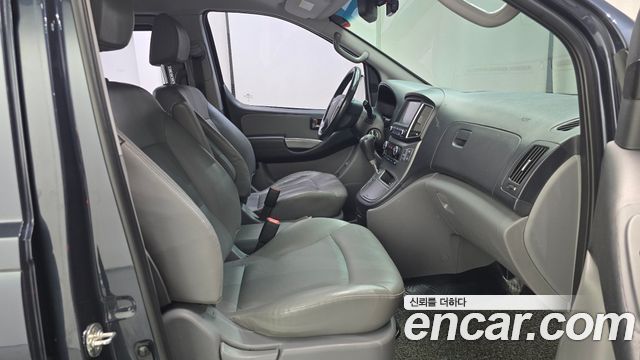 Hyundai Grand Starex 4WD 11-Seater Wagon Modern Special 2018 — фото 26