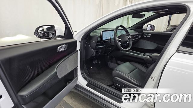 Hyundai Ioniq 6 Long Range Exclusive + 2023 — фото 10