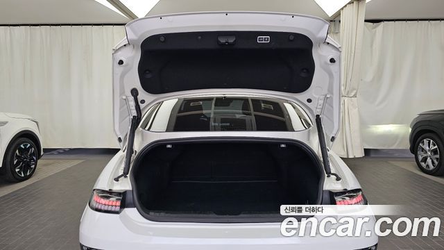 Hyundai Ioniq 6 Long Range Exclusive + 2023 — фото 20