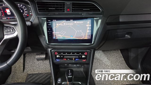 Volkswagen Tiguan (II) 2.0 TDI Prestige 2023 — фото 18