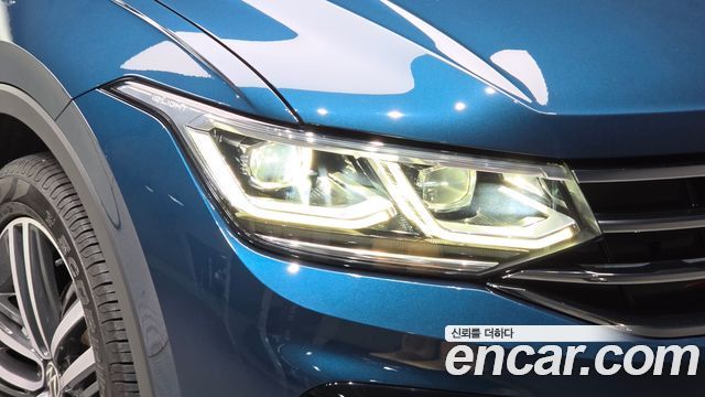 Volkswagen Tiguan (II) 2.0 TDI Prestige 2023 — фото 22