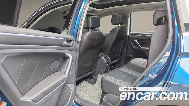Volkswagen Tiguan (II) 2.0 TDI Prestige 2023 — фото 29