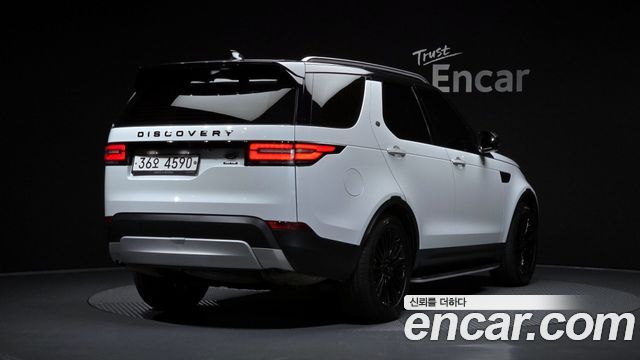 Land Rover Discovery 5 3.0 TD6 HSE Luxury 2018 — фото 2