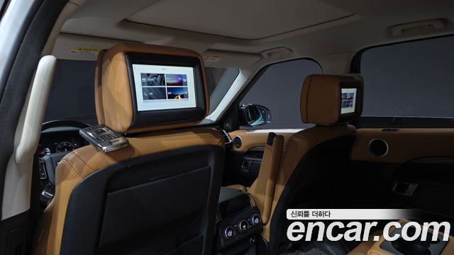 Land Rover Discovery 5 3.0 TD6 HSE Luxury 2018 — фото 27