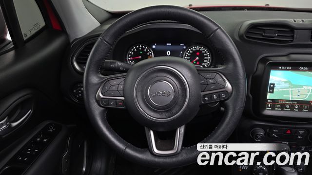 Jeep Renegade 2.4 Limited AWD 2021 — фото 17