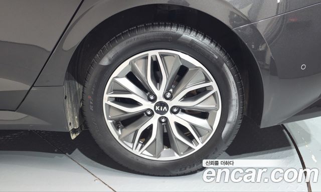 Kia K5 Hybrid (III) Signature 2021 — фото 21