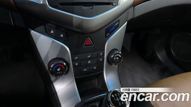 Chevrolet Cruze 2.0 LT 2011 — фото 14