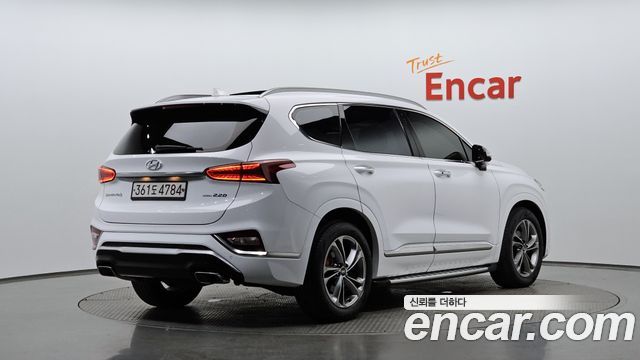 Hyundai Santa Fe (TM) Diesel 2.2 4WD Inspiration 2019 — фото 2