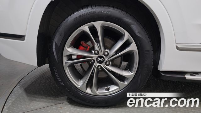Hyundai Santa Fe (TM) Diesel 2.2 4WD Inspiration 2019 — фото 5