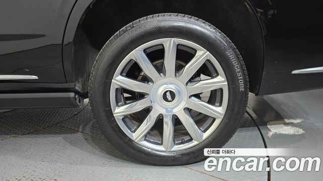 Cadillac Escalade (V) 6.2 Premium Luxury Platinum 2021 — фото 21