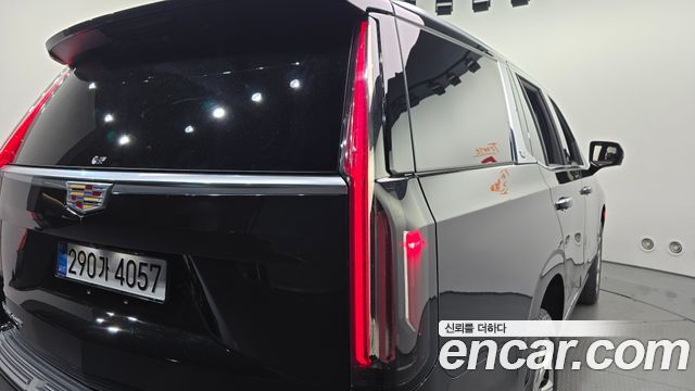Cadillac Escalade (V) 6.2 Premium Luxury Platinum 2021 — фото 23
