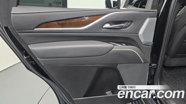 Cadillac Escalade (V) 6.2 Premium Luxury Platinum 2021 — фото 25