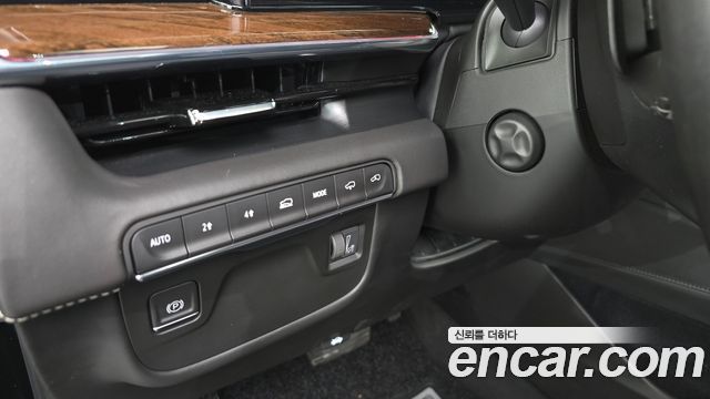Cadillac Escalade (V) 6.2 Premium Luxury Platinum 2021 — фото 30