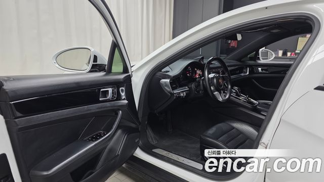 Porsche Panamera (971) 3.0 AWD 2018 — фото 10