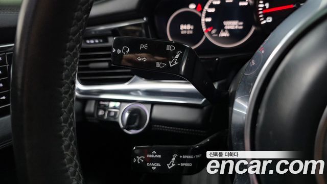Porsche Panamera (971) 3.0 AWD 2018 — фото 28