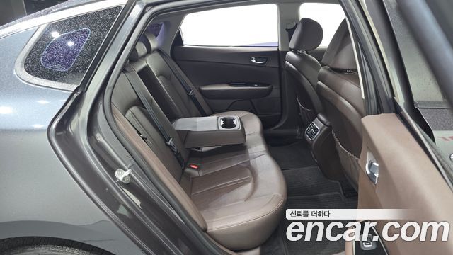Kia K5 Hybrid (II) Noblesse 2020 — фото 17